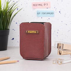 Maroon pen stand