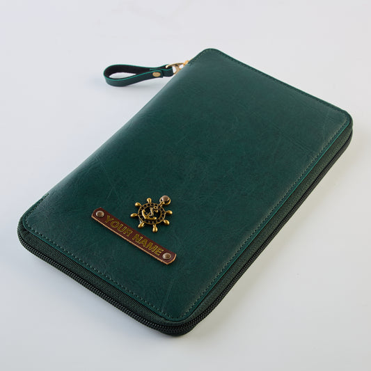 PERSONALISED ZIPPERED TRAVEL CASE - GREEN