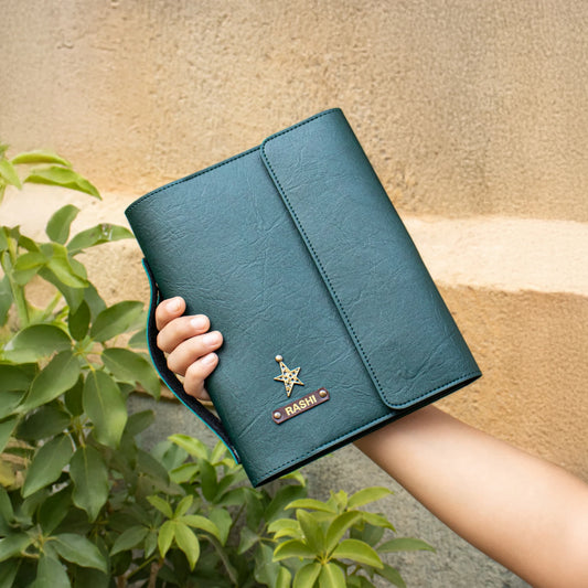 Green notebook organizer
